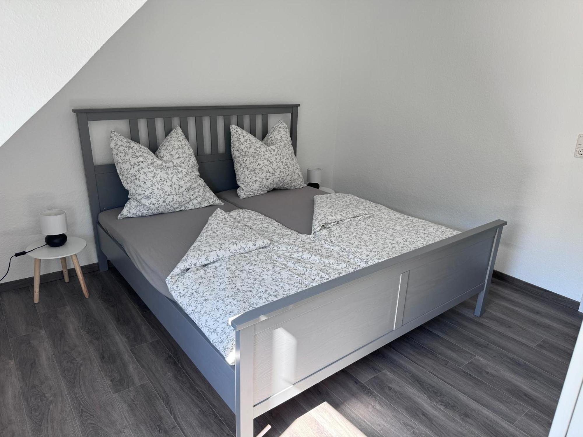 Ferienwohnung Direkt An Der Mosel Im Zentrum Von Zell Zell an der Mosel Exterior foto