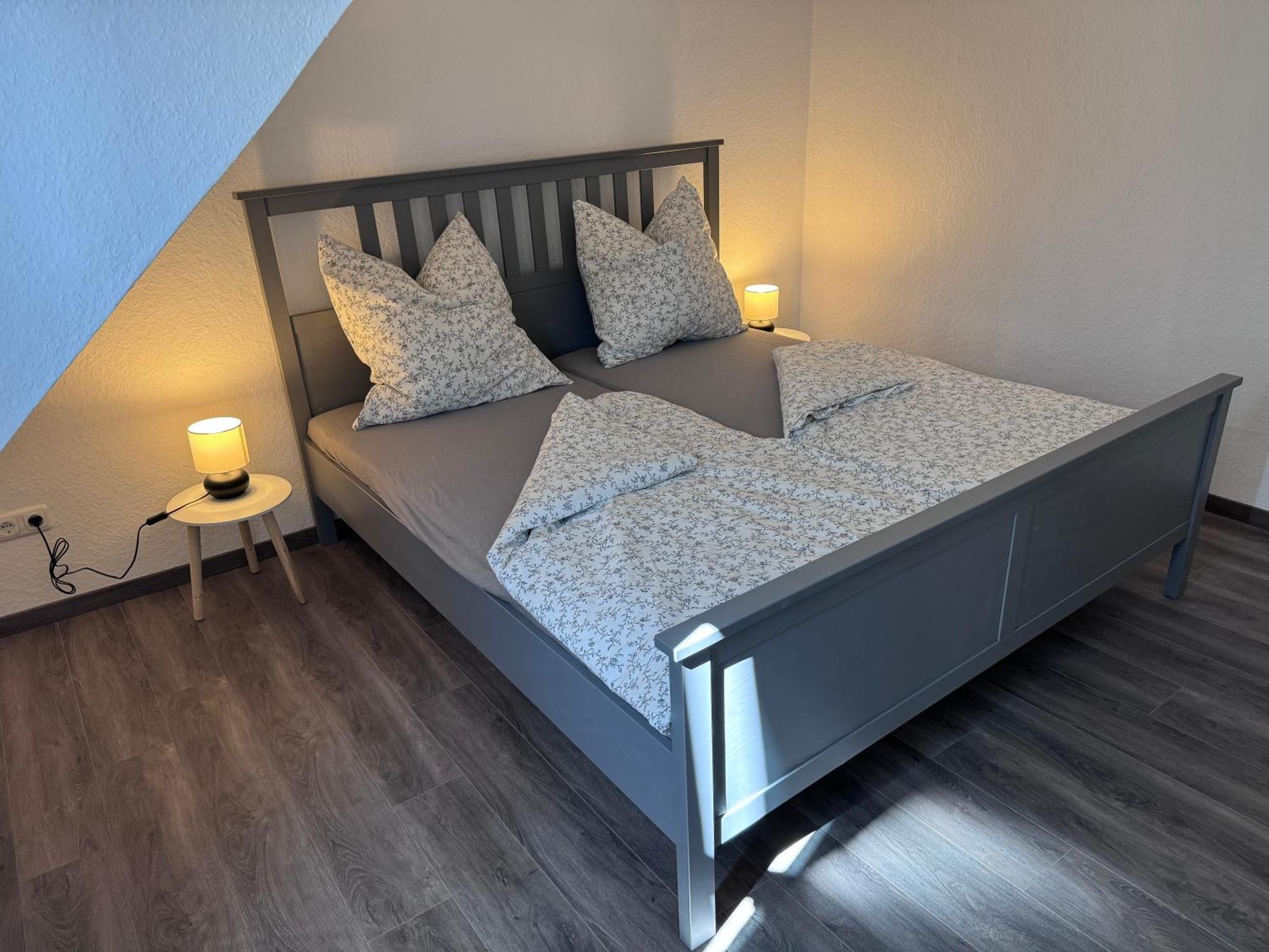 Ferienwohnung Direkt An Der Mosel Im Zentrum Von Zell Zell an der Mosel Exterior foto